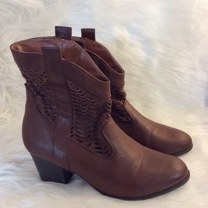 Rue 21 ETC Brown Boots size 7/8